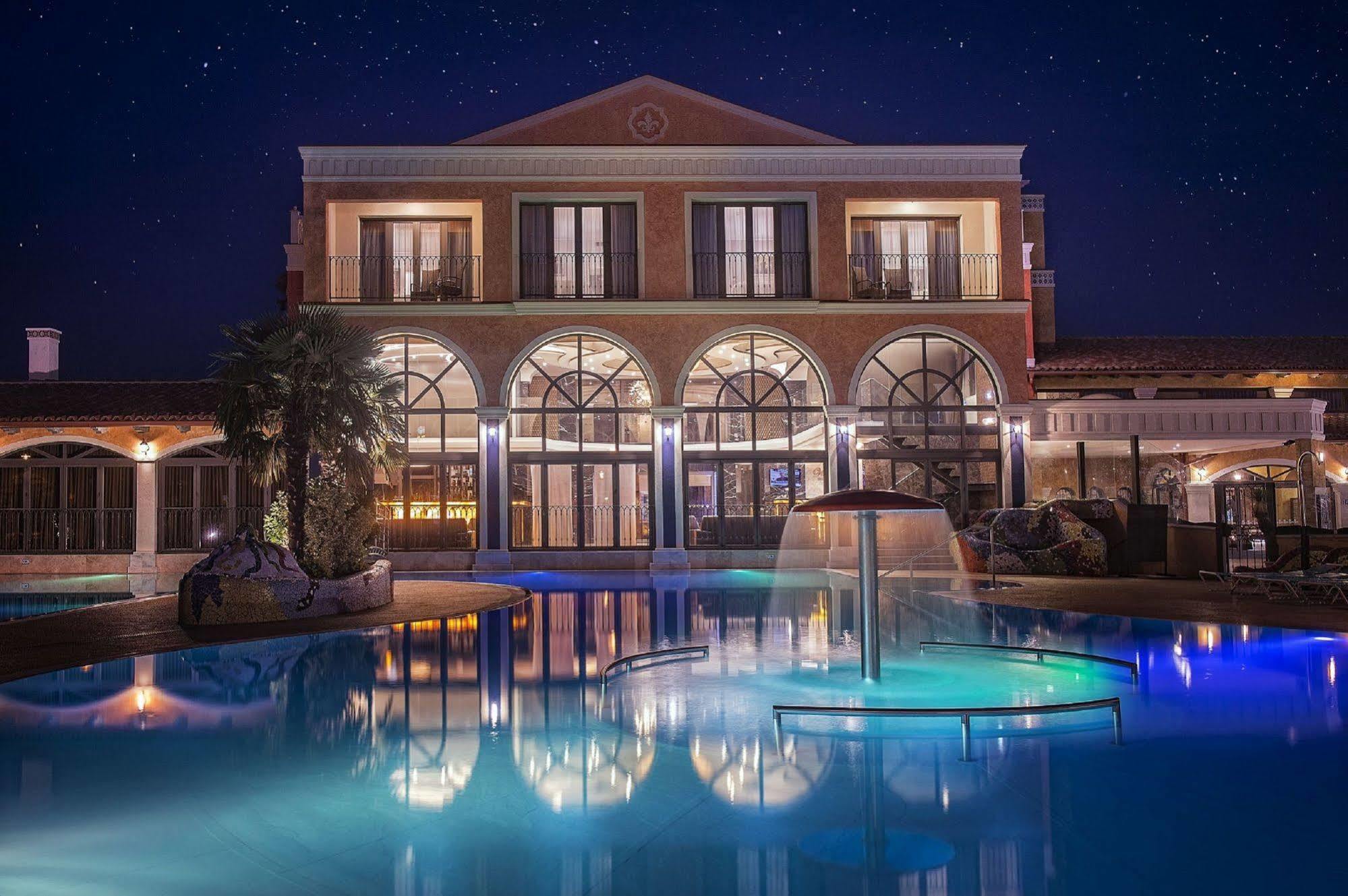 Villa Plaza Boutique Hotel & Spa Prešov Dış mekan fotoğraf