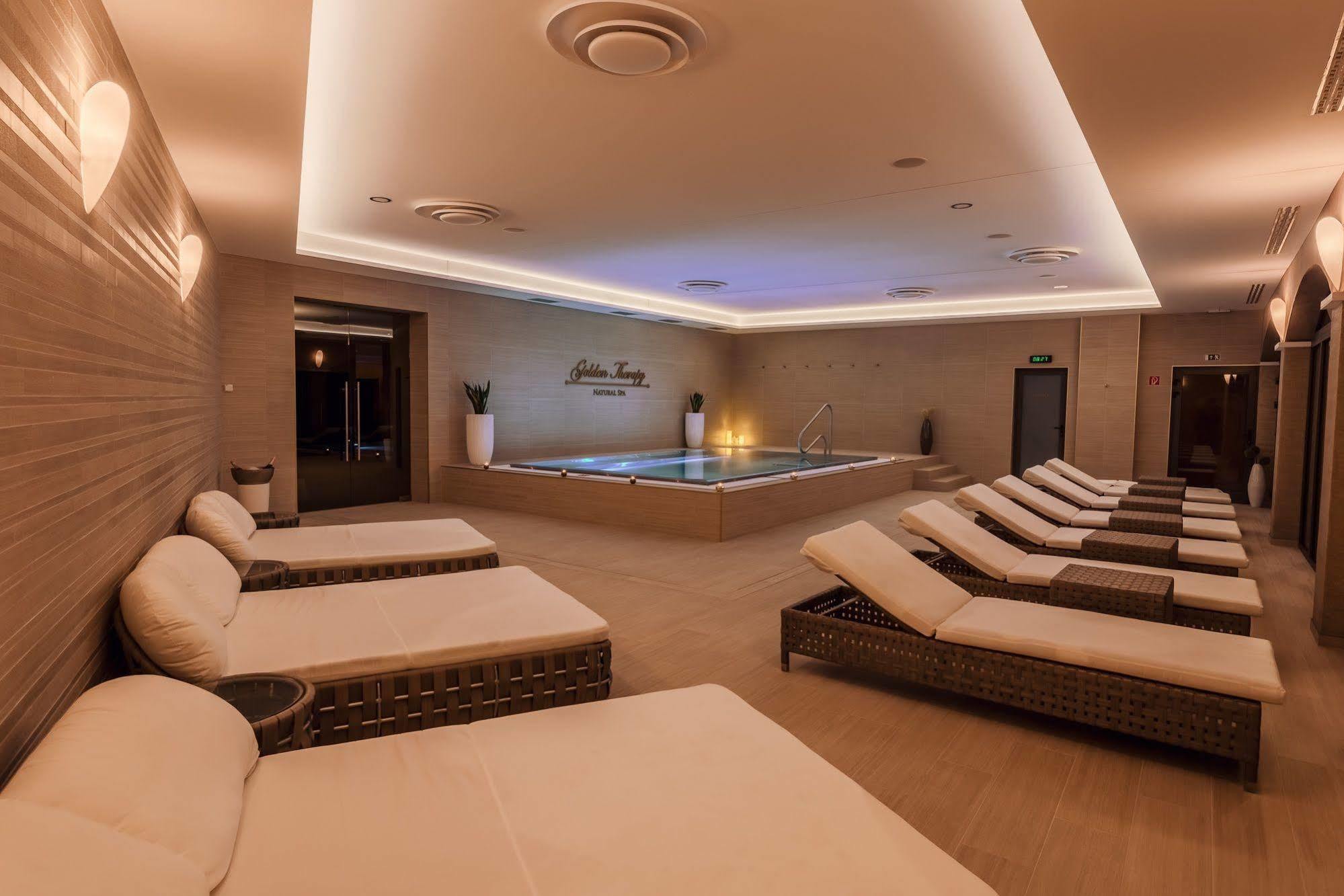 Villa Plaza Boutique Hotel & Spa Prešov Dış mekan fotoğraf